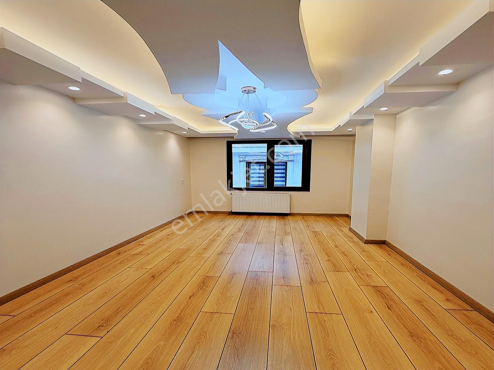 Metrobüse Yakın Lüks Mimari 2+1 Arakat Daire - Görsel 22