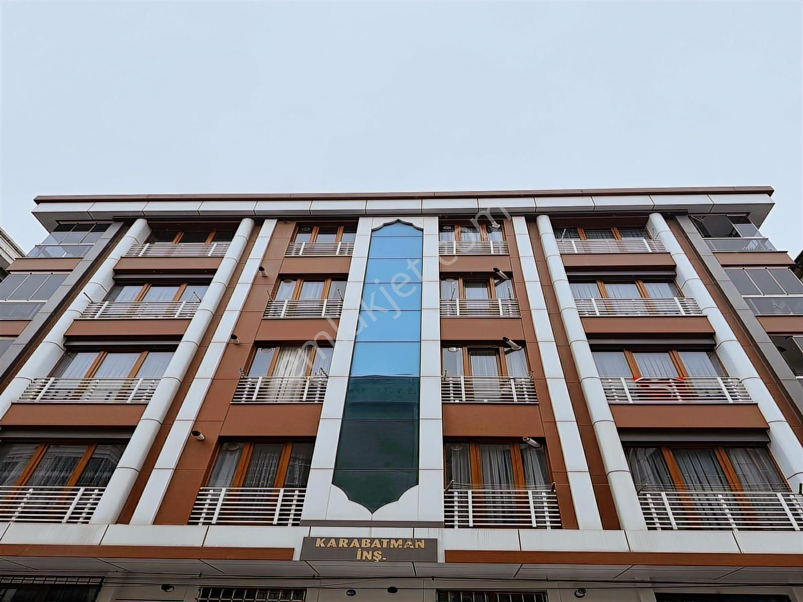 Metrobüse Yakın Lüks Mimari 2+1 Arakat Daire - Görsel 8