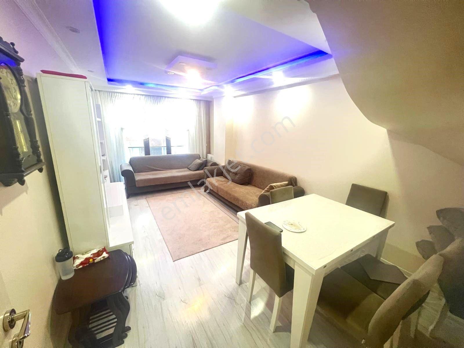 Sefaköy Merkez'de 4+1 150m2 İskanlı Kredili Satılık Dublekss.. - Görsel 2