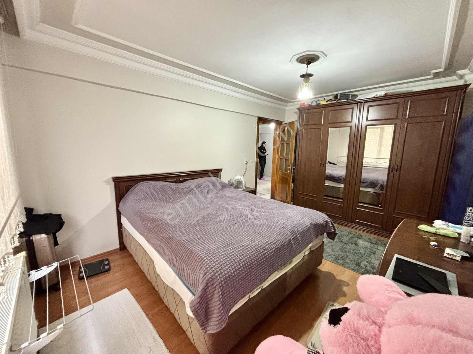 Metrobüse Yürüme Mesafesinde Full Eşyalı 3+1 Satılık Daire - Görsel 23