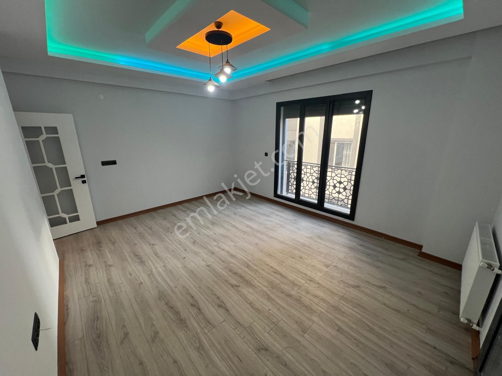 Akçay Aras Emlaktan Altınkumda Ara Kat 2+1 Sıfır Daire - Görsel 4