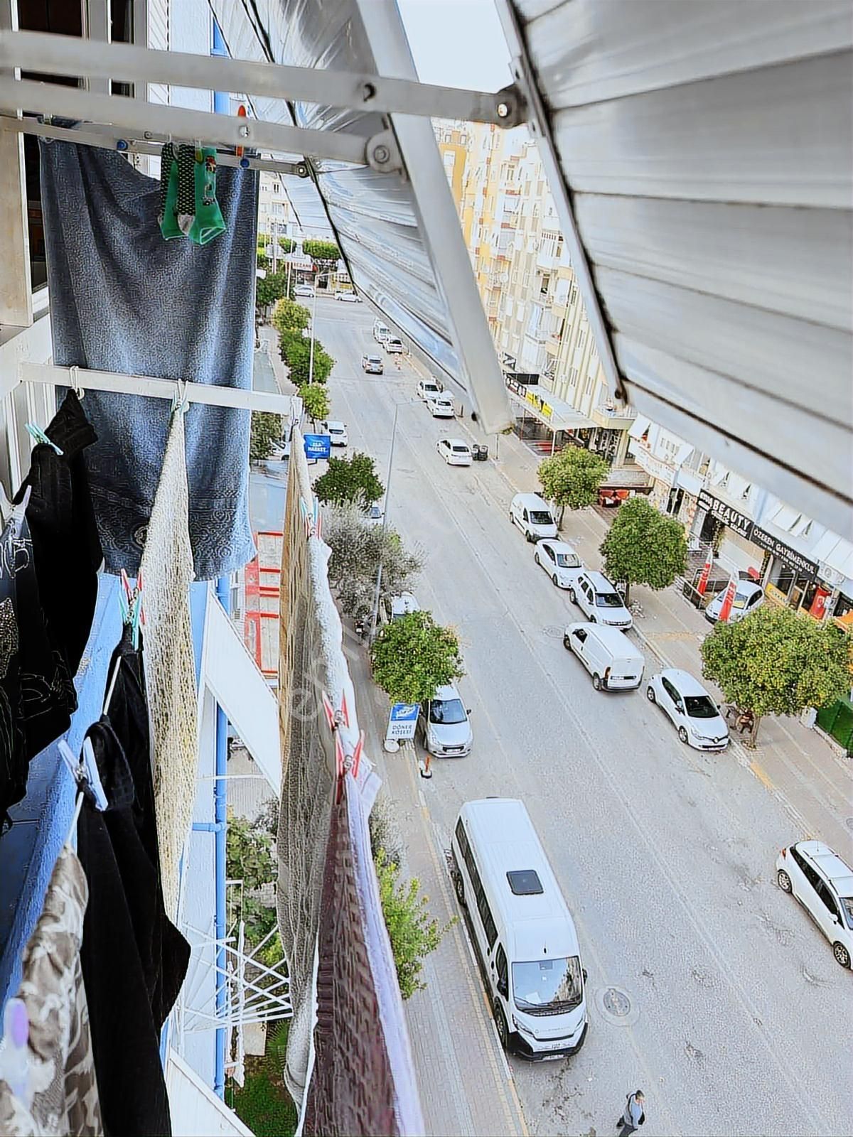 Dokuma Rasih Kaplan Caddesi'nde Merkezi Konumda Satılık +2+1 - Görsel 13