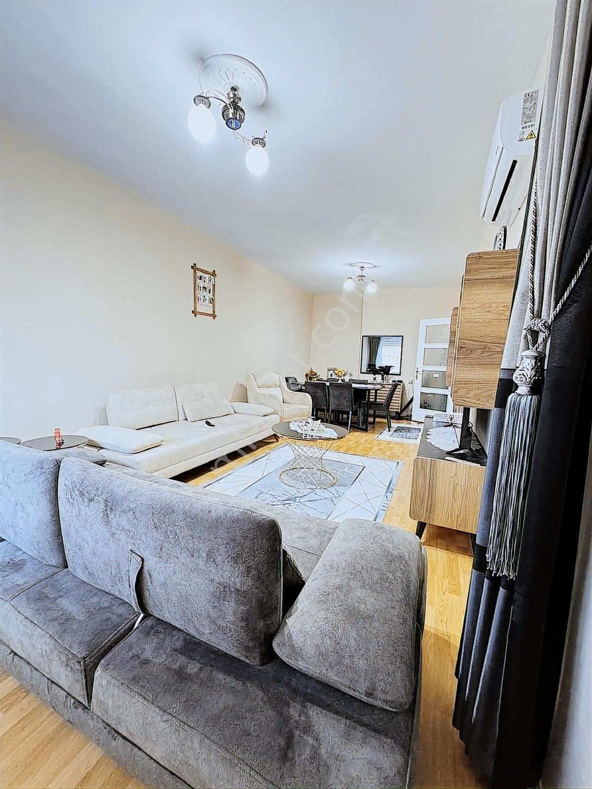 Dokuma Rasih Kaplan Caddesi'nde Merkezi Konumda Satılık +2+1