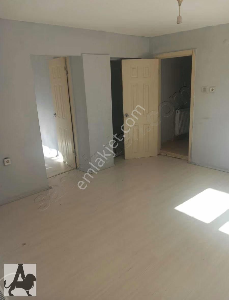 Arslan Emlaktan 2+1 Kiralık Daire - Görsel 8