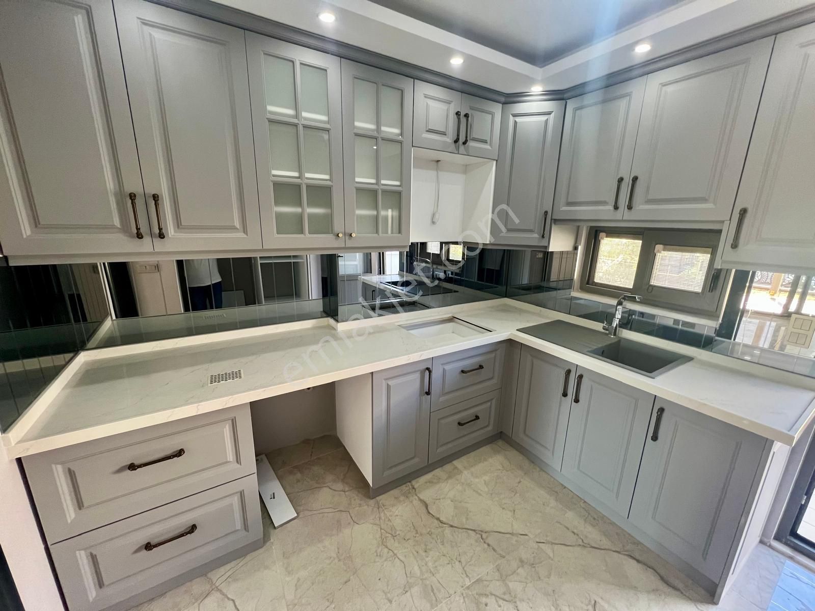 Akçay Aras Emlaktan Gürede Denize 150 Metre 4+1 Villa - Görsel 16