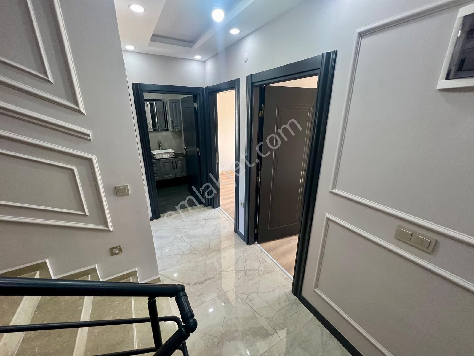 Akçay Aras Emlaktan Gürede Denize 150 Metre 4+1 Villa - Görsel 19