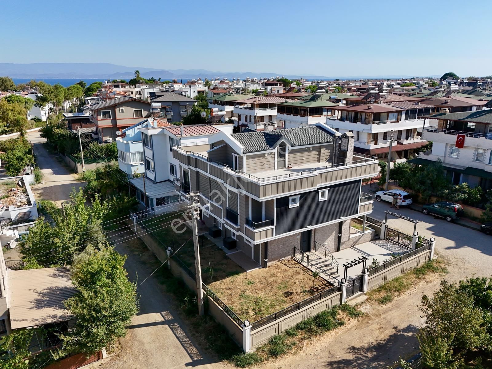 Akçay Aras Emlaktan Gürede Denize 150 Metre 4+1 Villa - Görsel 34