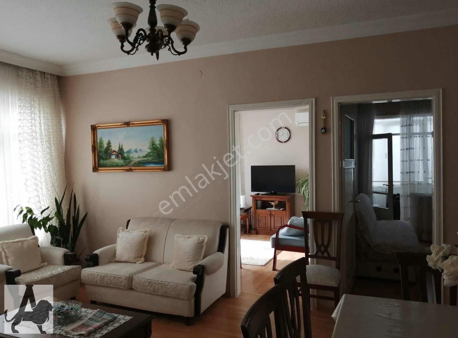 İvedik Caddesi Üzerinde Ön Cephe+ara Kat 3+1 Satılık Daire - Görsel 6