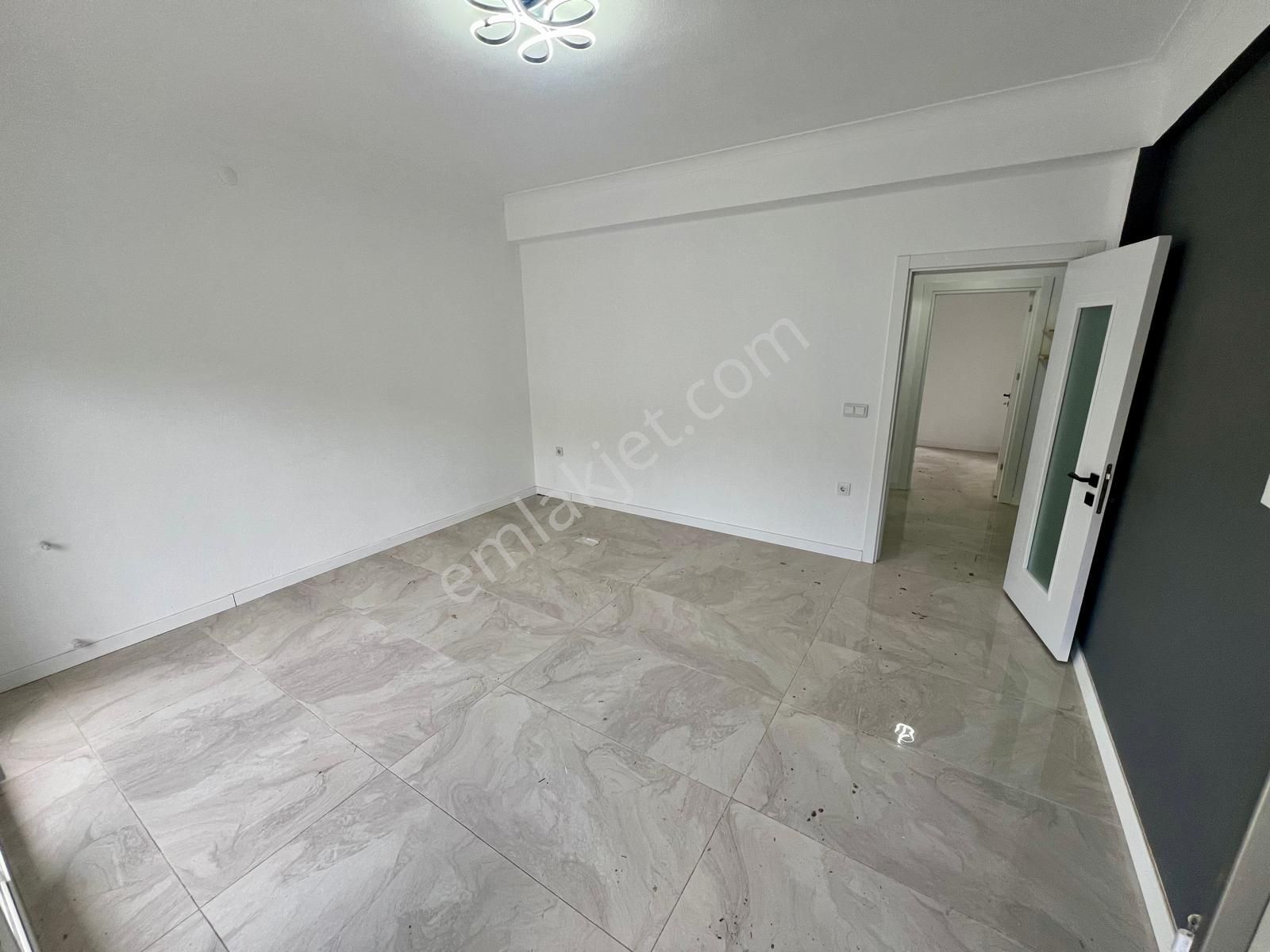 Akçay Aras Emlaktan Gürede Harika Konumda 3+1 Villa - Görsel 8