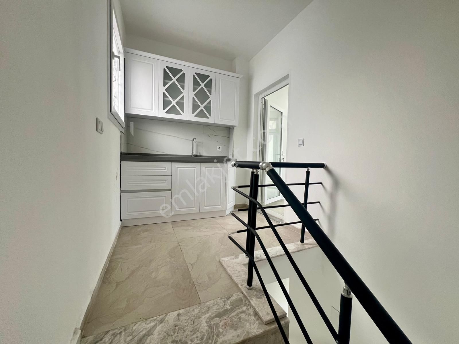 Akçay Aras Emlaktan Gürede Harika Konumda 3+1 Villa - Görsel 26