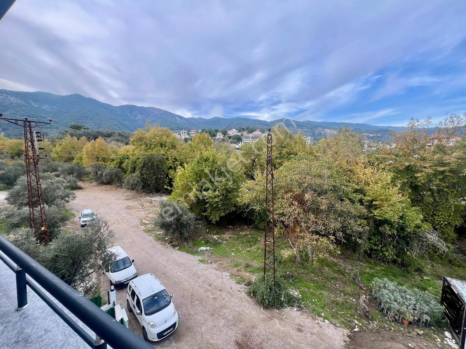 Akçay Aras Emlaktan Gürede Harika Konumda 3+1 Villa