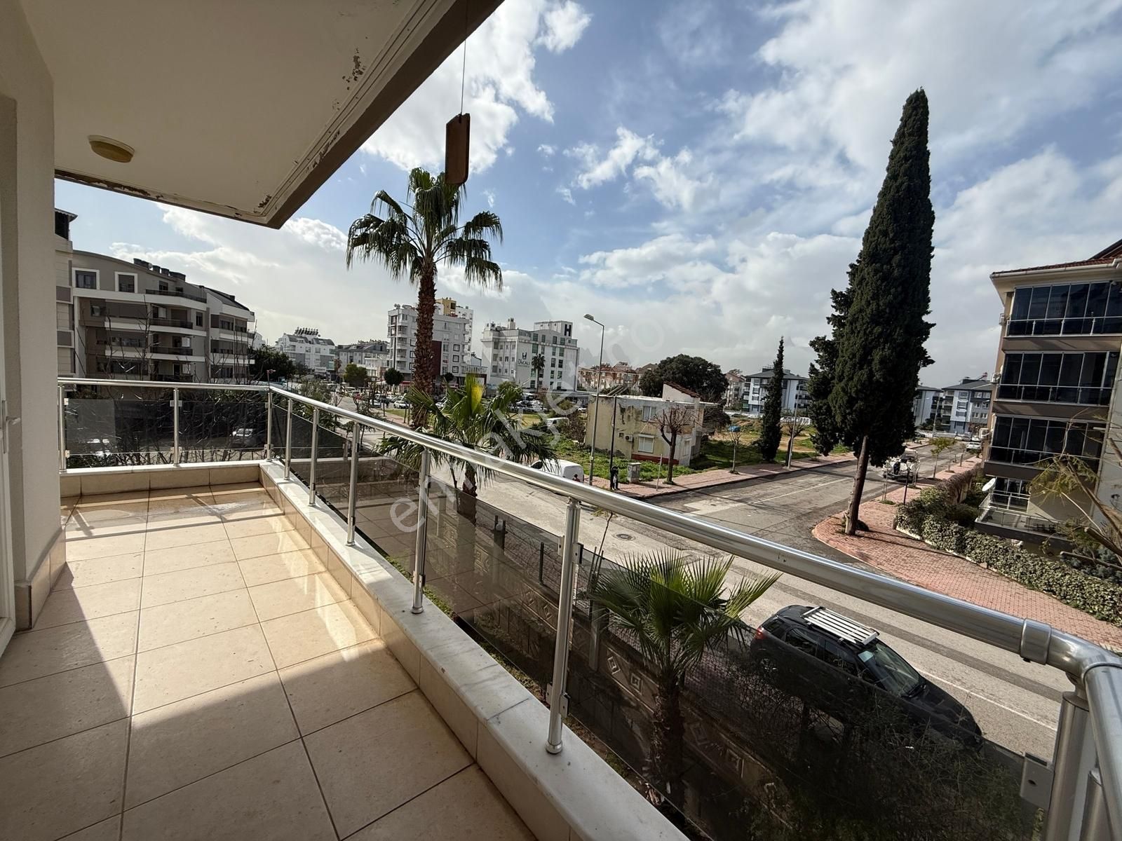 Molla Yusufta Satılık 3+1 Daire - Görsel 5