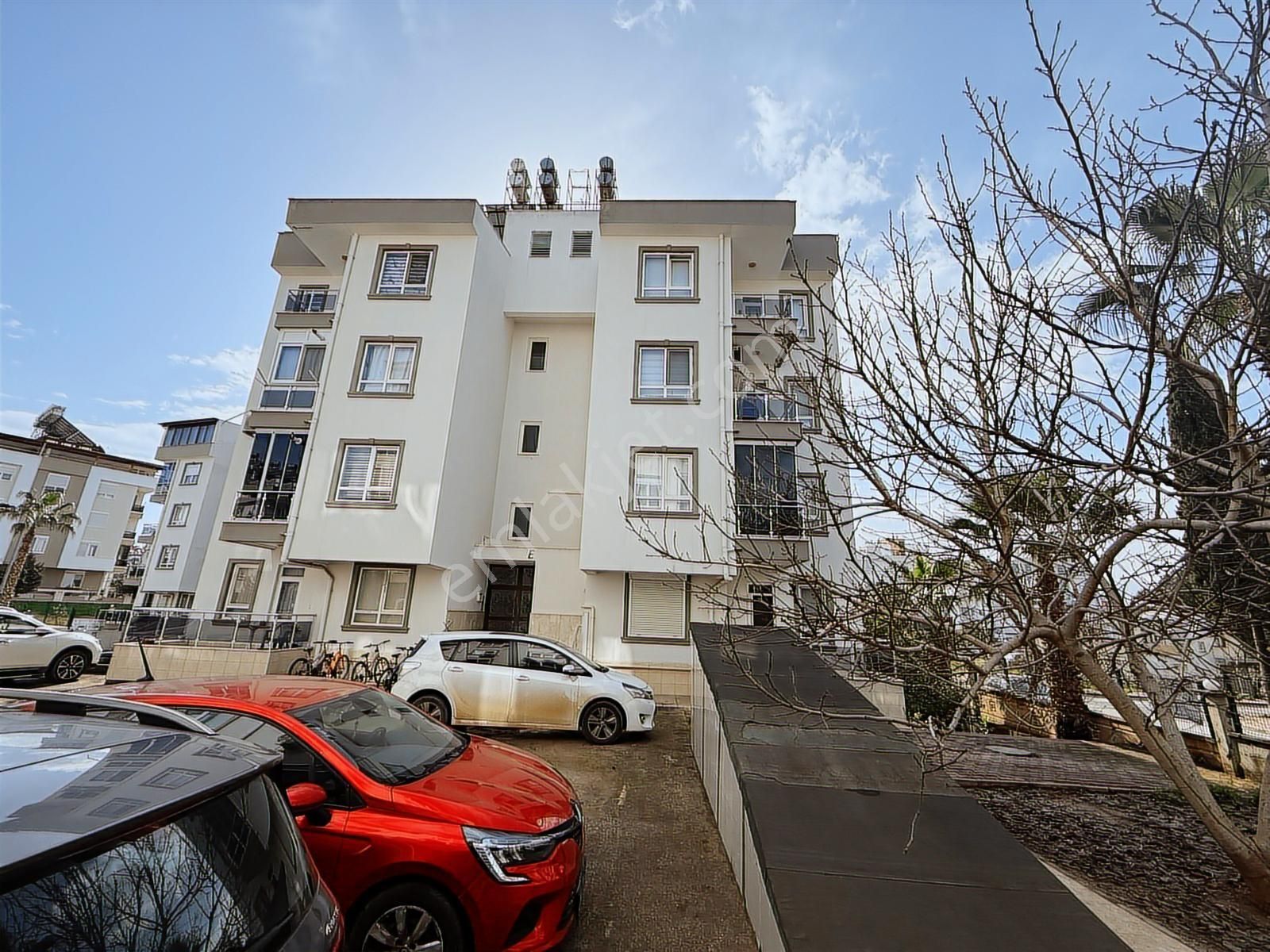 Molla Yusufta Satılık 3+1 Daire - Görsel 9