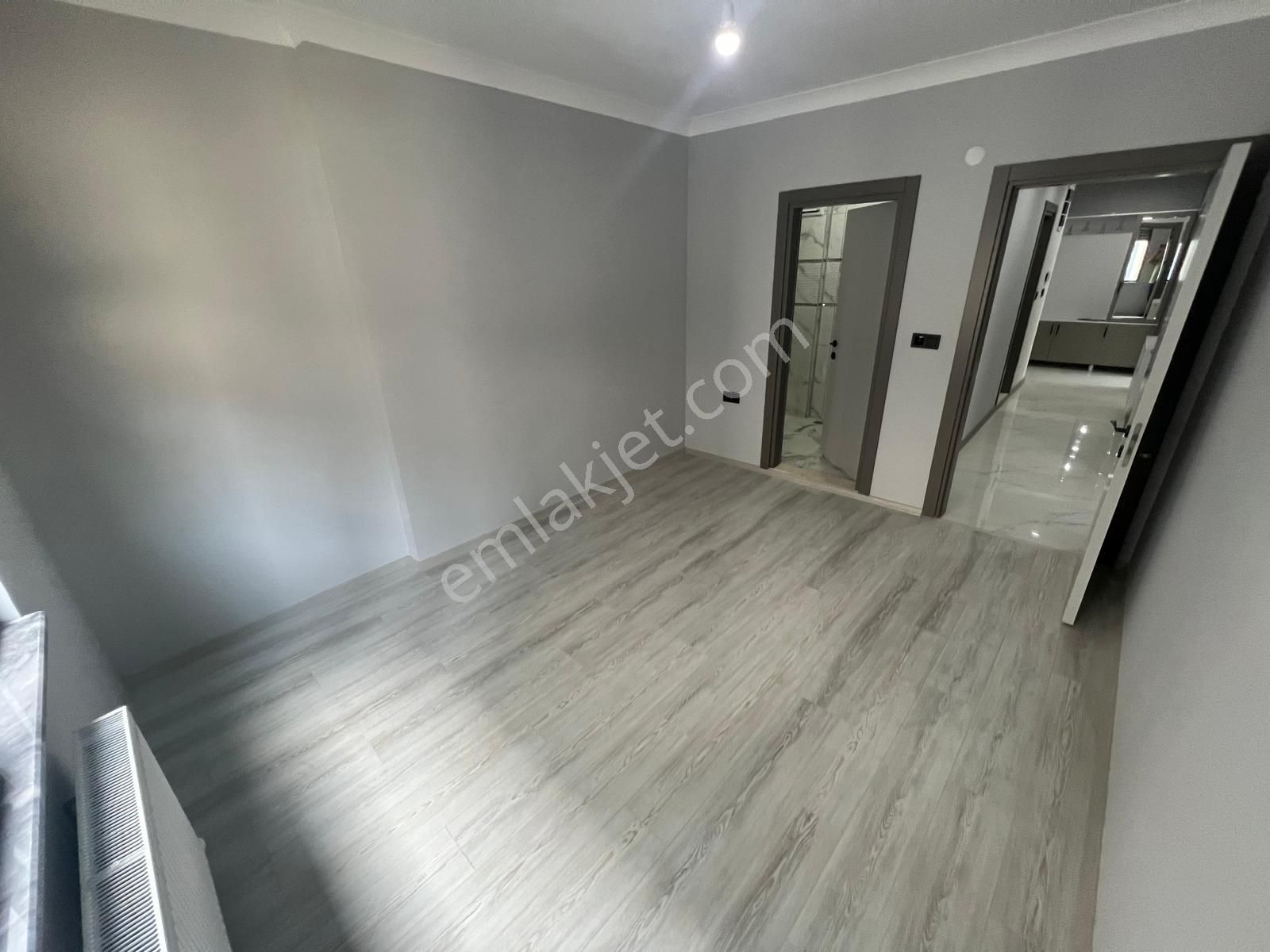 Akçay Aras Emlaktan Altınkumda Ara Kat Ayrı Mutfaklı 2+1 Sıfır Daire - Görsel 24