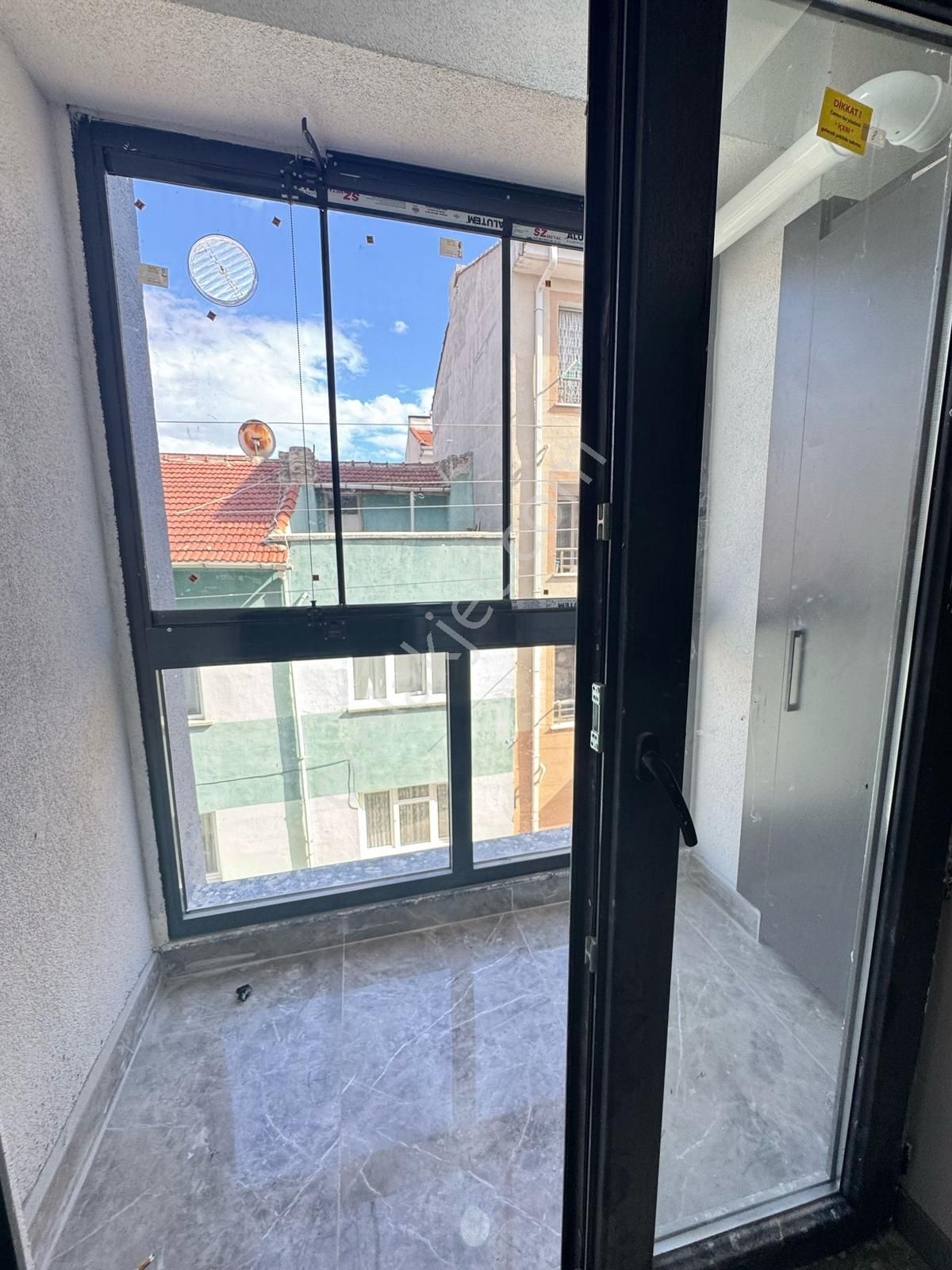 Tombakzade Bulvarına 20 Metre Ara Kat Asansörlü 2+1 - Görsel 3