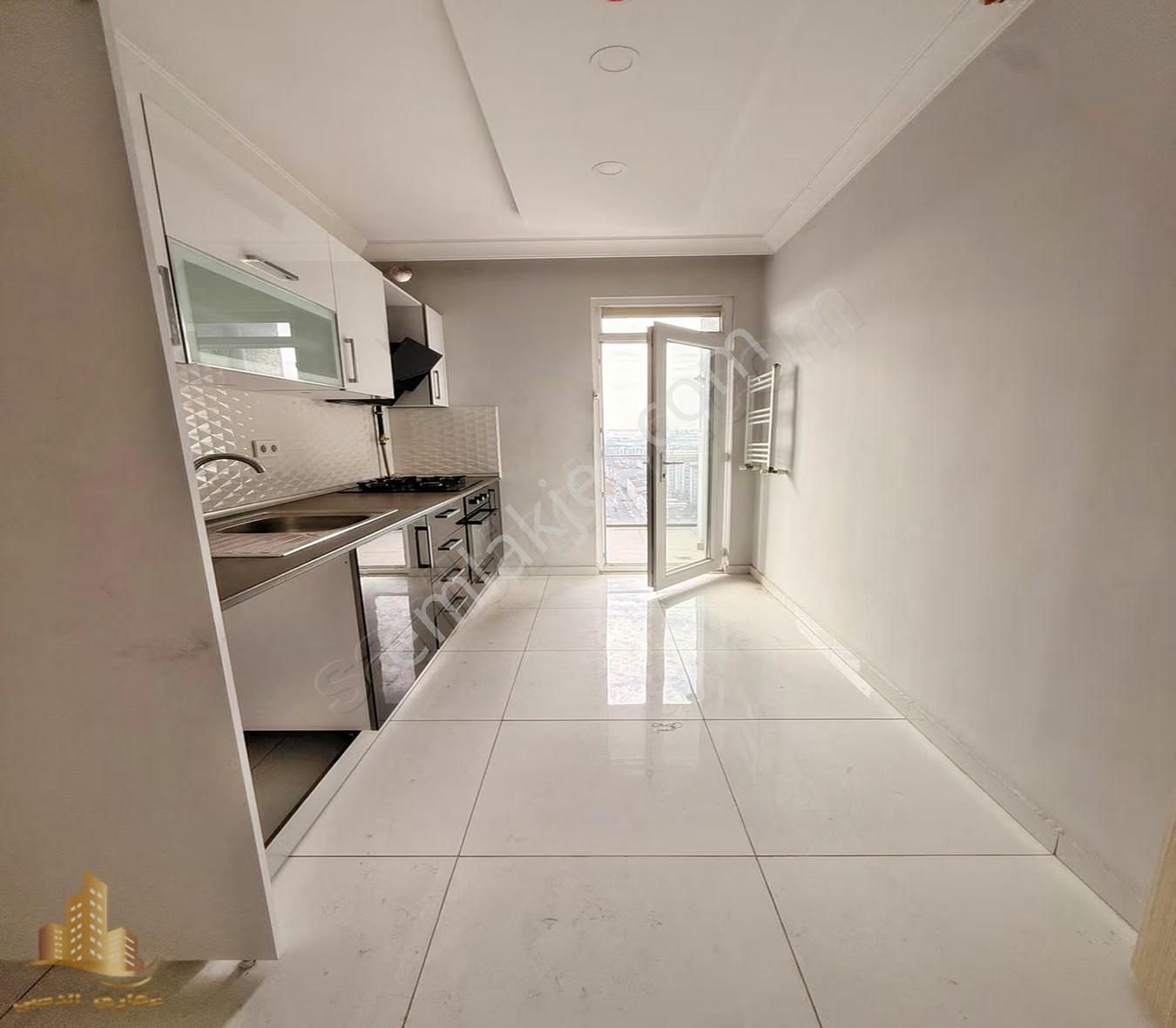 Bahçeşehir Lokasyonunda Butik Sitede Balkonlu Geniş 2+1 Daire - Görsel 6