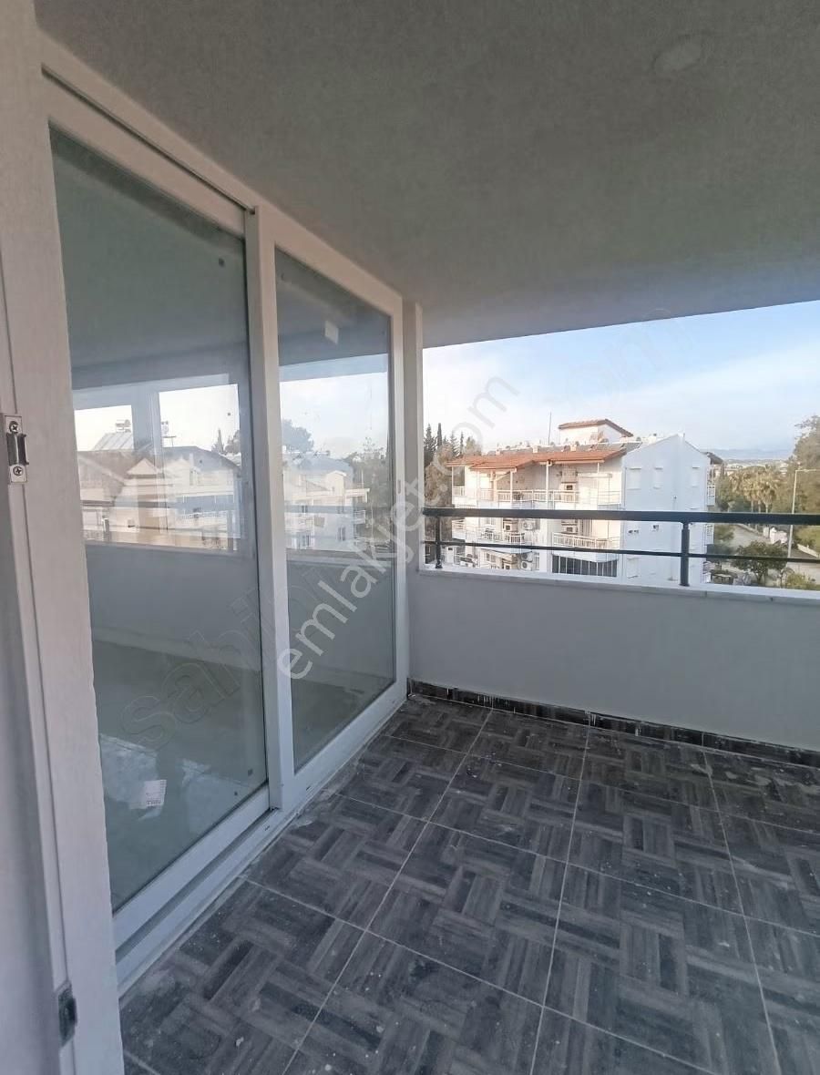 Side'nin Sıfır En Geniş Dubleks Dairesi 4+1 (havuzlu) - Görsel 3