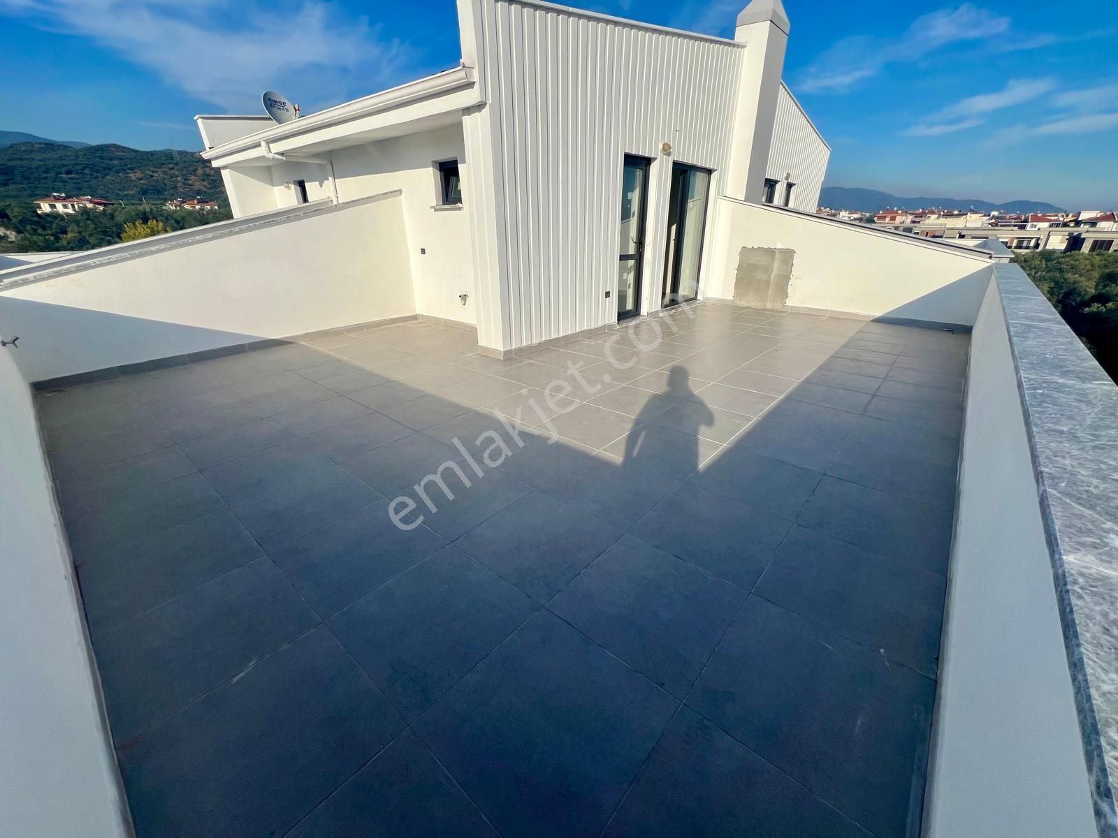 Akçay Aras Emlaktan Narlıda Denize 250 M. 3+1 Villa - Görsel 35