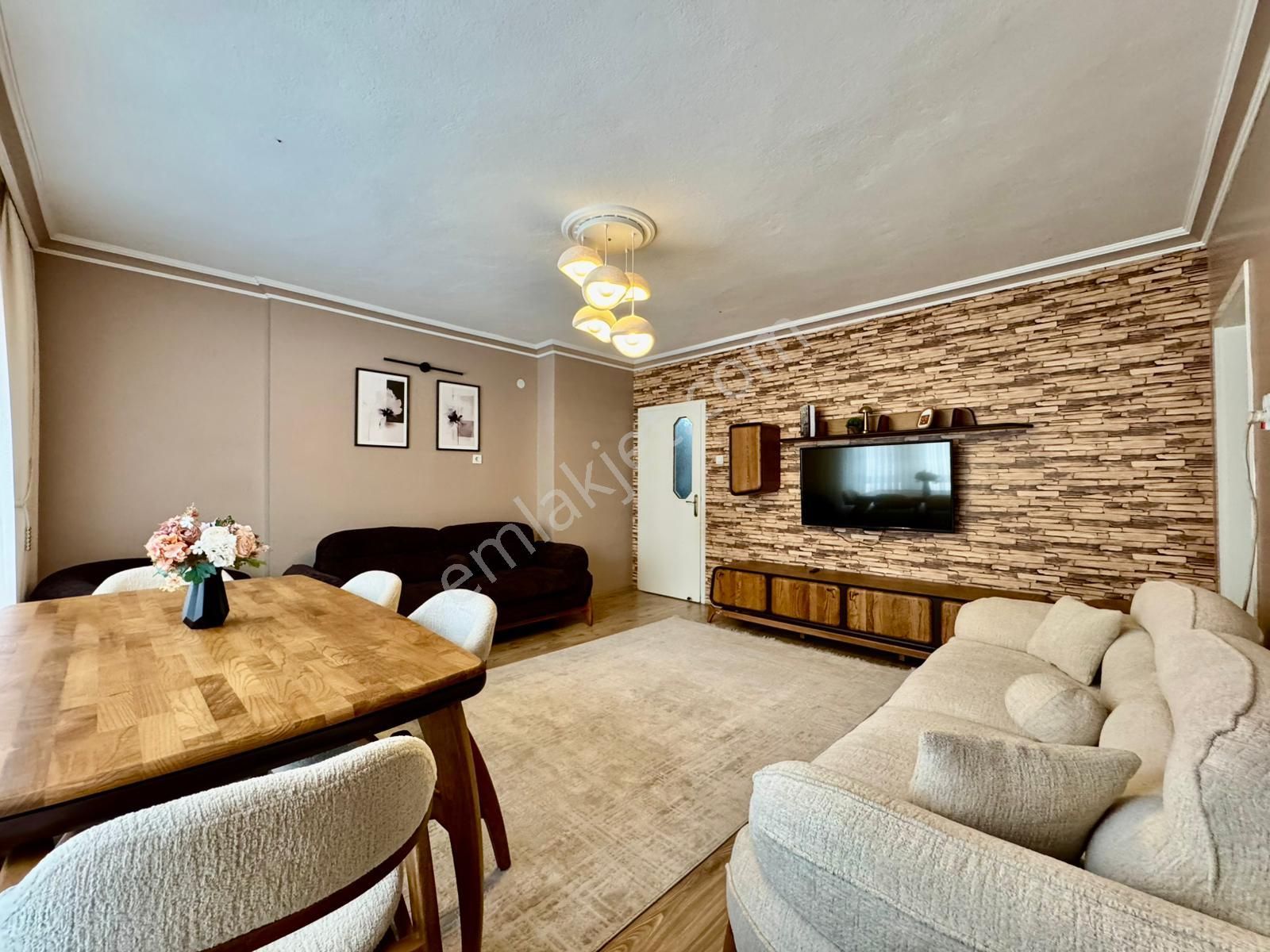 Ufuk Kılıç Emlak'tan Merkezde Full Yapılı G.cephe Katta Uygun 3+1daire - Görsel 11