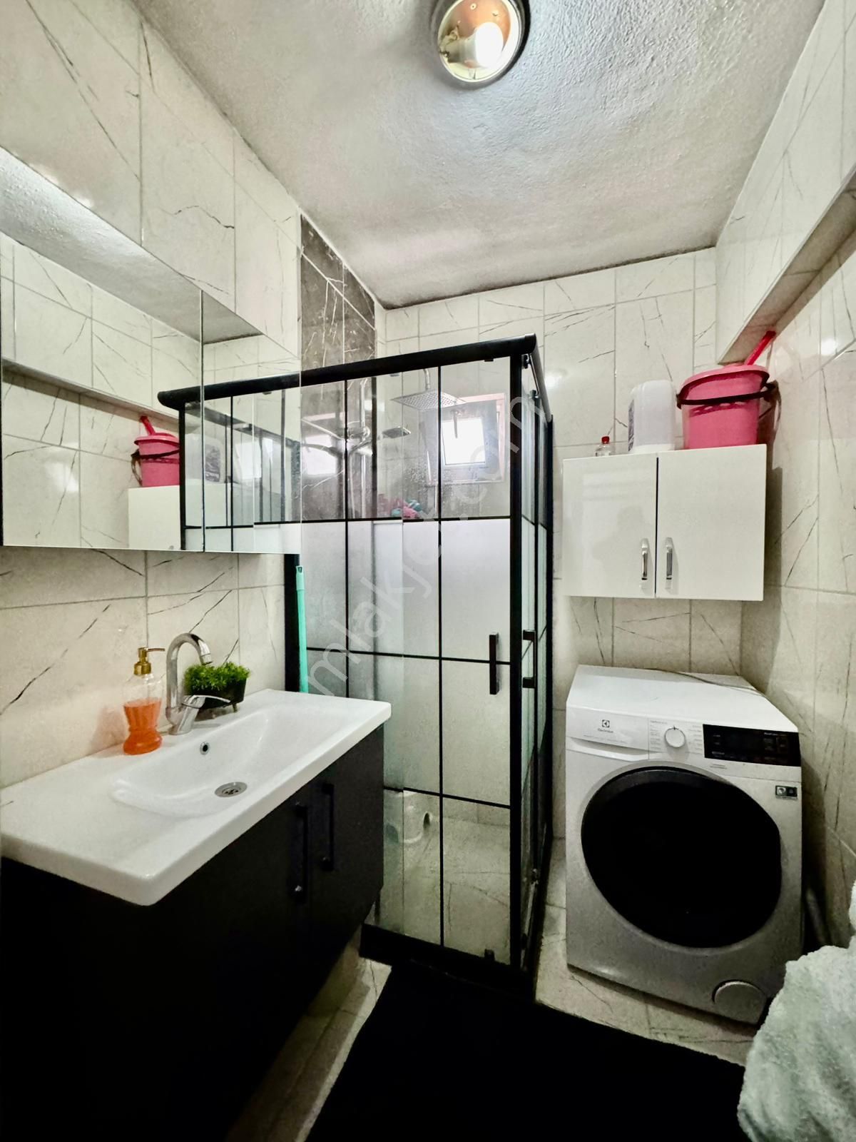 Ufuk Kılıç Emlak'tan Merkezde Full Yapılı G.cephe Katta Uygun 3+1daire - Görsel 24