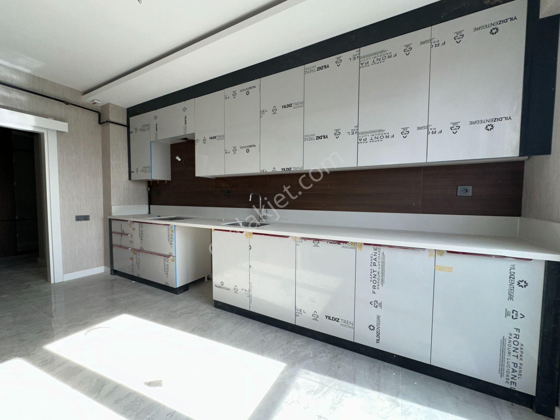 Turyap'tan 4+1 154 M2 G.odalı E.banyolu 6.kat K.otopark Ultralüx - Görsel 4