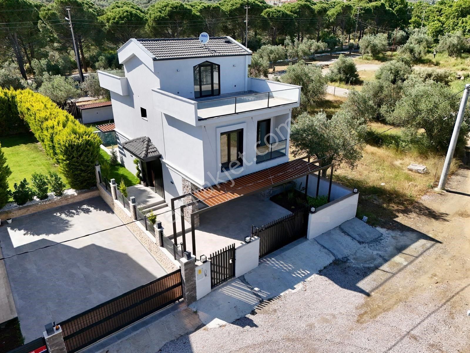 Akçay Aras Emlaktan Gürede 400 M² Arsa İçinde Havuzlu Lüks Villa - Görsel 34