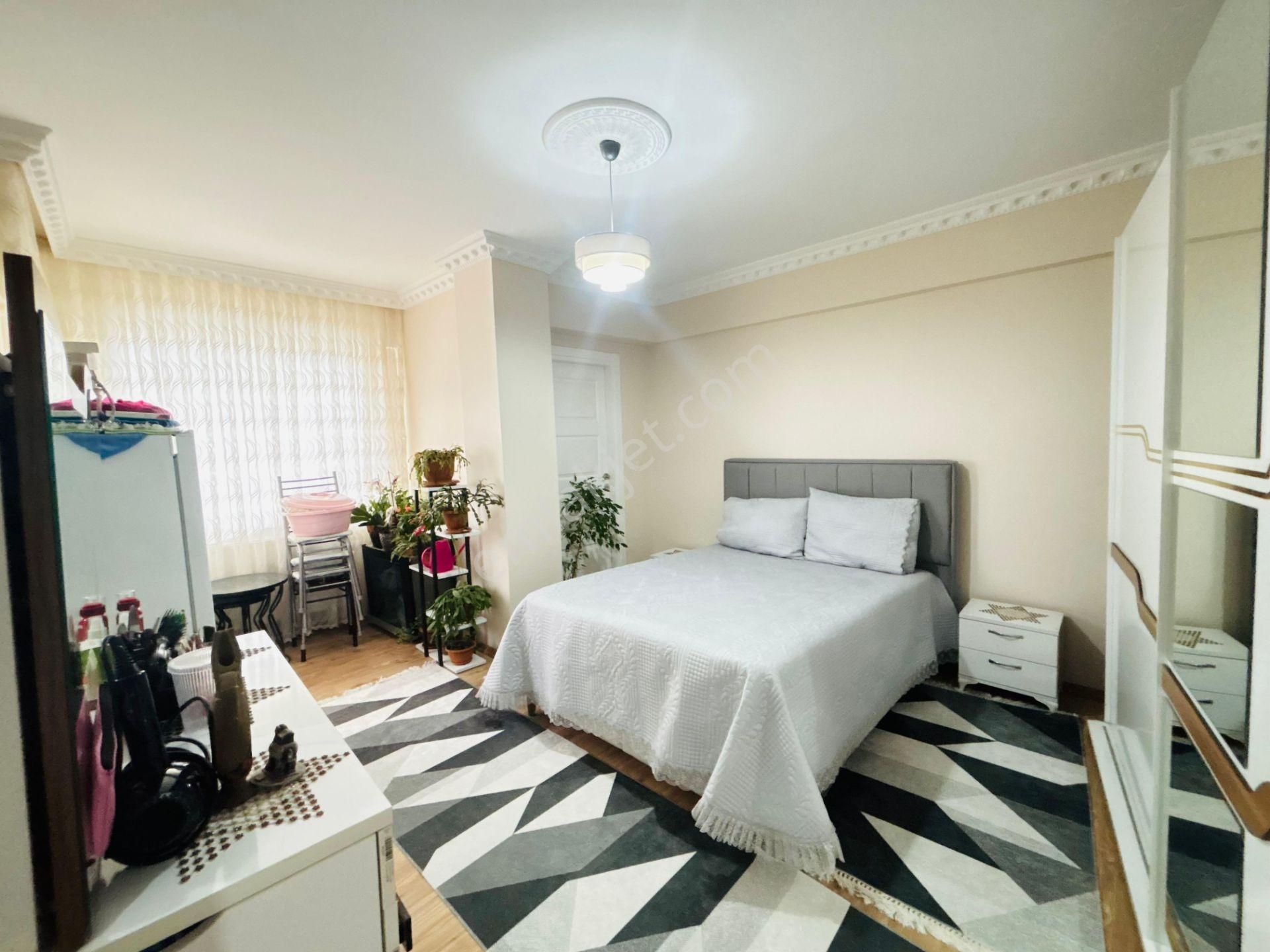 Güven'den Merkezi Konumda Ara Kat Ön Cephe Fırsat 2+1 Daire - Görsel 13