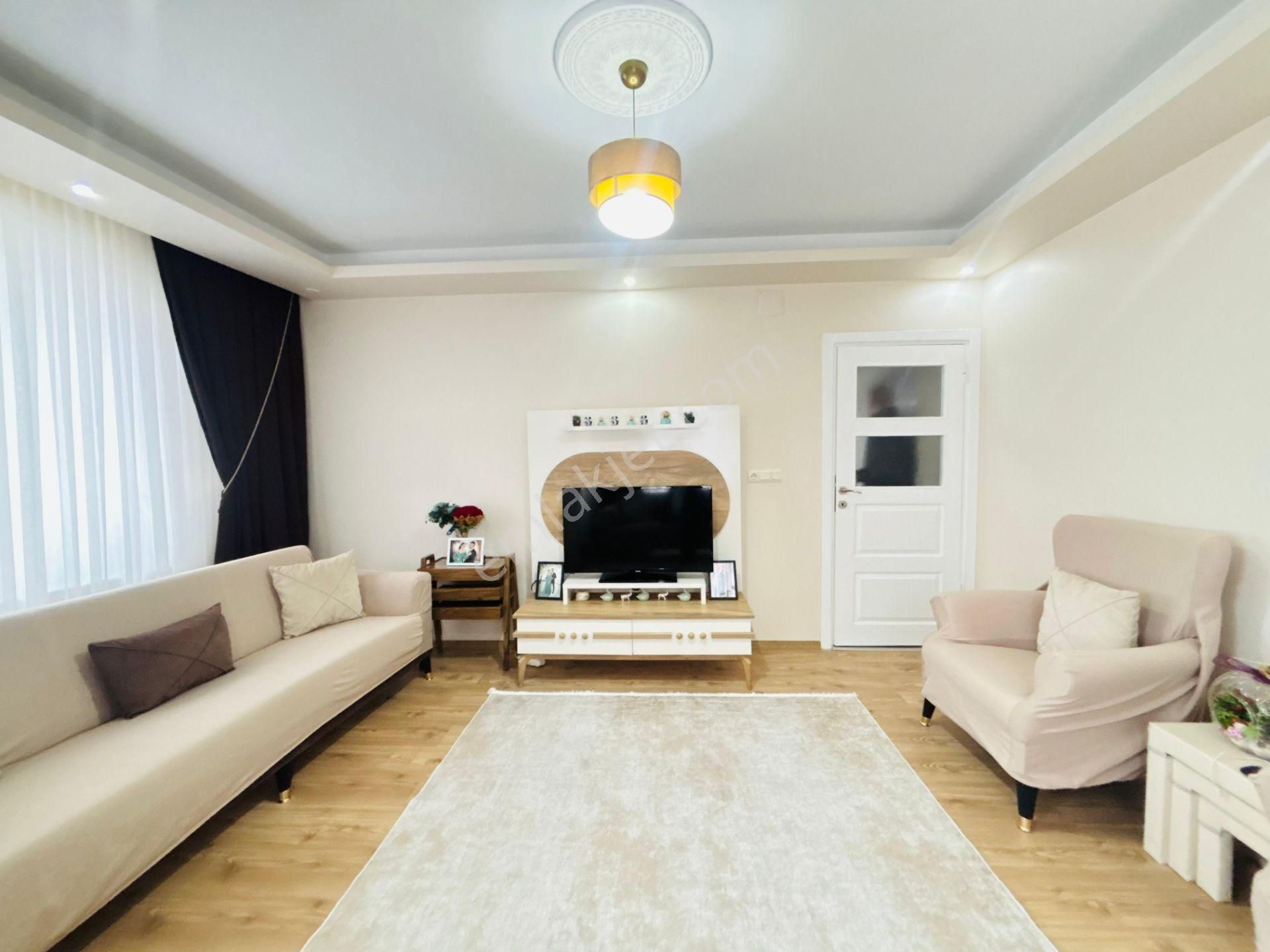 Güven'den Merkezi Konumda Ara Kat Ön Cephe Fırsat 2+1 Daire - Görsel 6