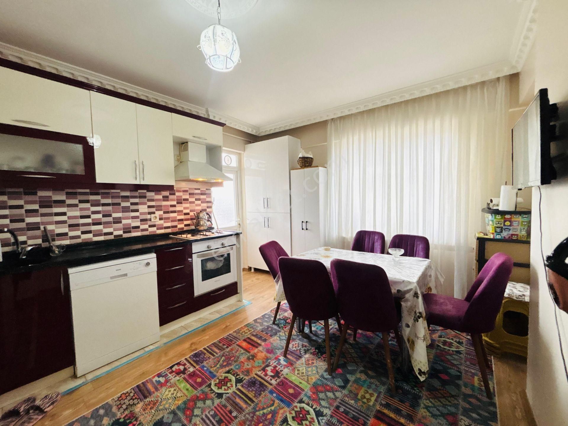 Güven'den Merkezi Konumda Ara Kat Ön Cephe Fırsat 2+1 Daire - Görsel 8