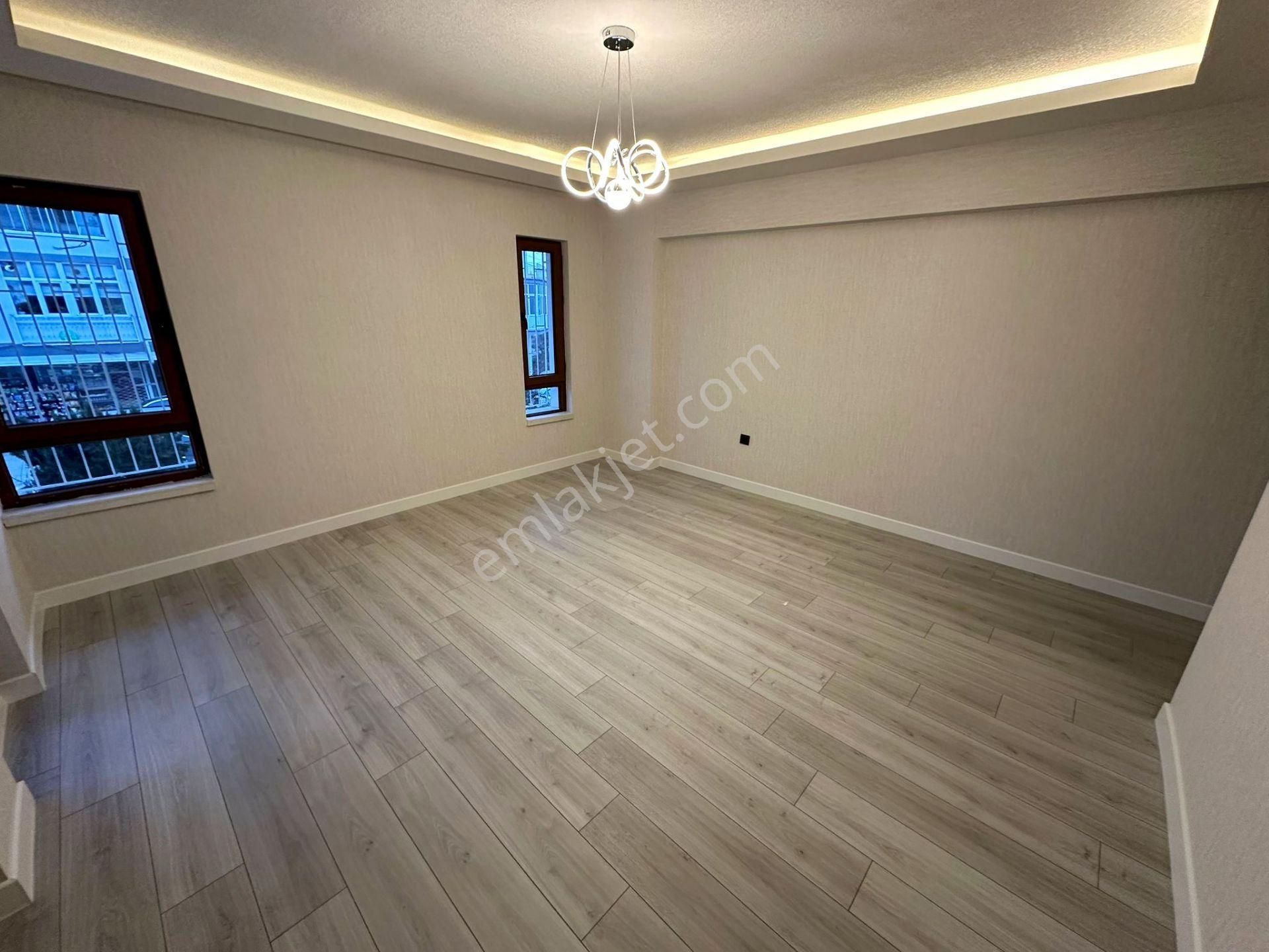 Uzman Emlak'dan Kıvrımlı Sokak'da Ultralüx Yapılı Bağımsız Yüksek Giriş 2+1 Daire - Görsel 9