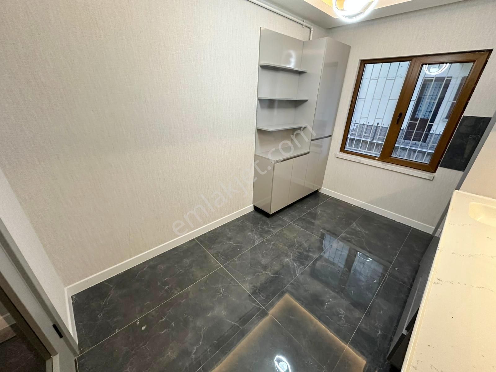 Uzman Emlak'dan Kıvrımlı Sokak'da Ultralüx Yapılı Bağımsız Yüksek Giriş 2+1 Daire - Görsel 15