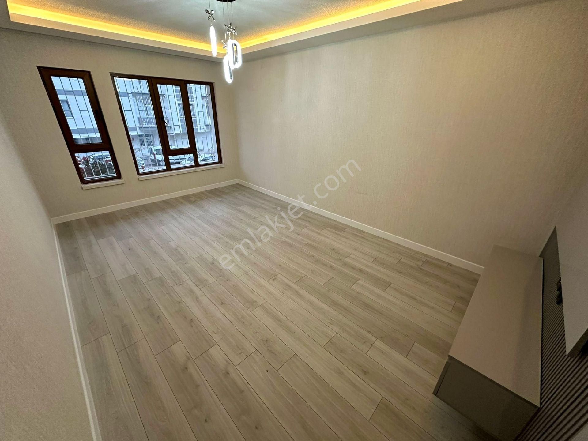 Uzman Emlak'dan Kıvrımlı Sokak'da Ultralüx Yapılı Bağımsız Yüksek Giriş 2+1 Daire - Görsel 5