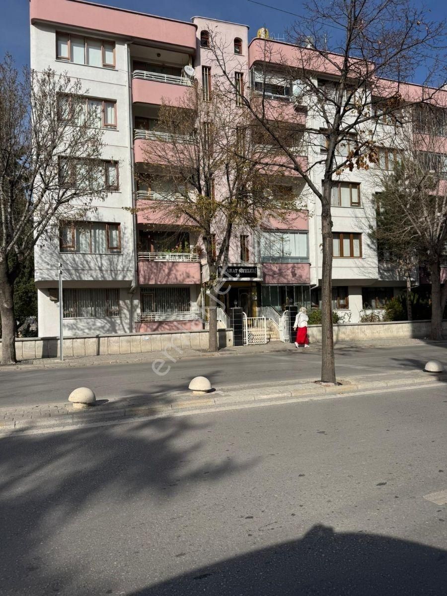 Meram Melikşah Parkı Yaka Yolu Civarı 3+1 Y. Giriş Daire - Görsel 3