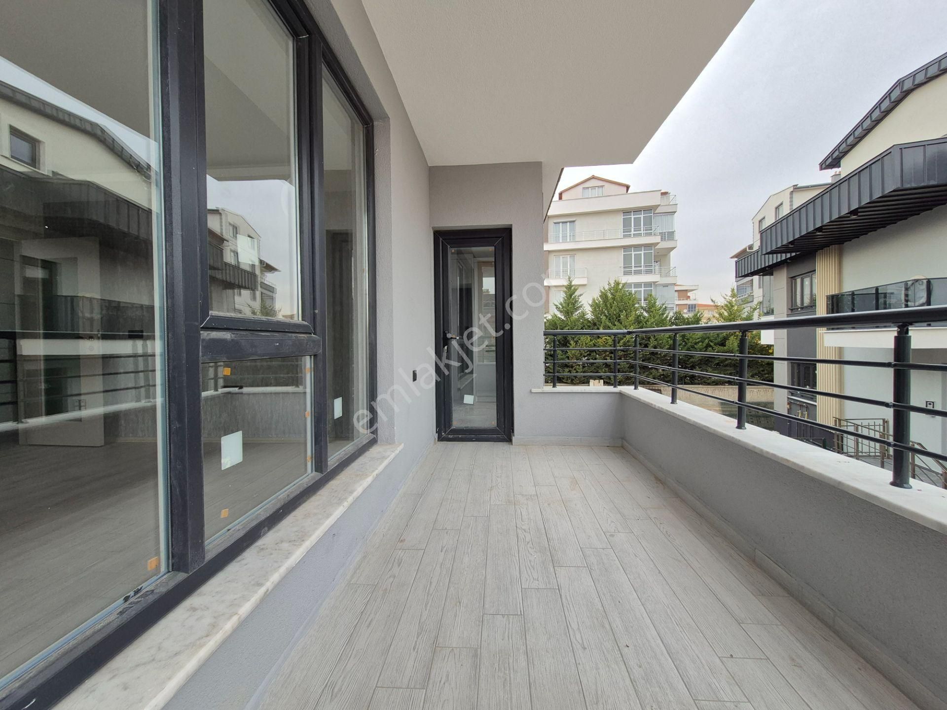 Hanaybaşı Mah. Alemdar Cad. Yakını Geniş 2+1 Lüks Daire - Görsel 41