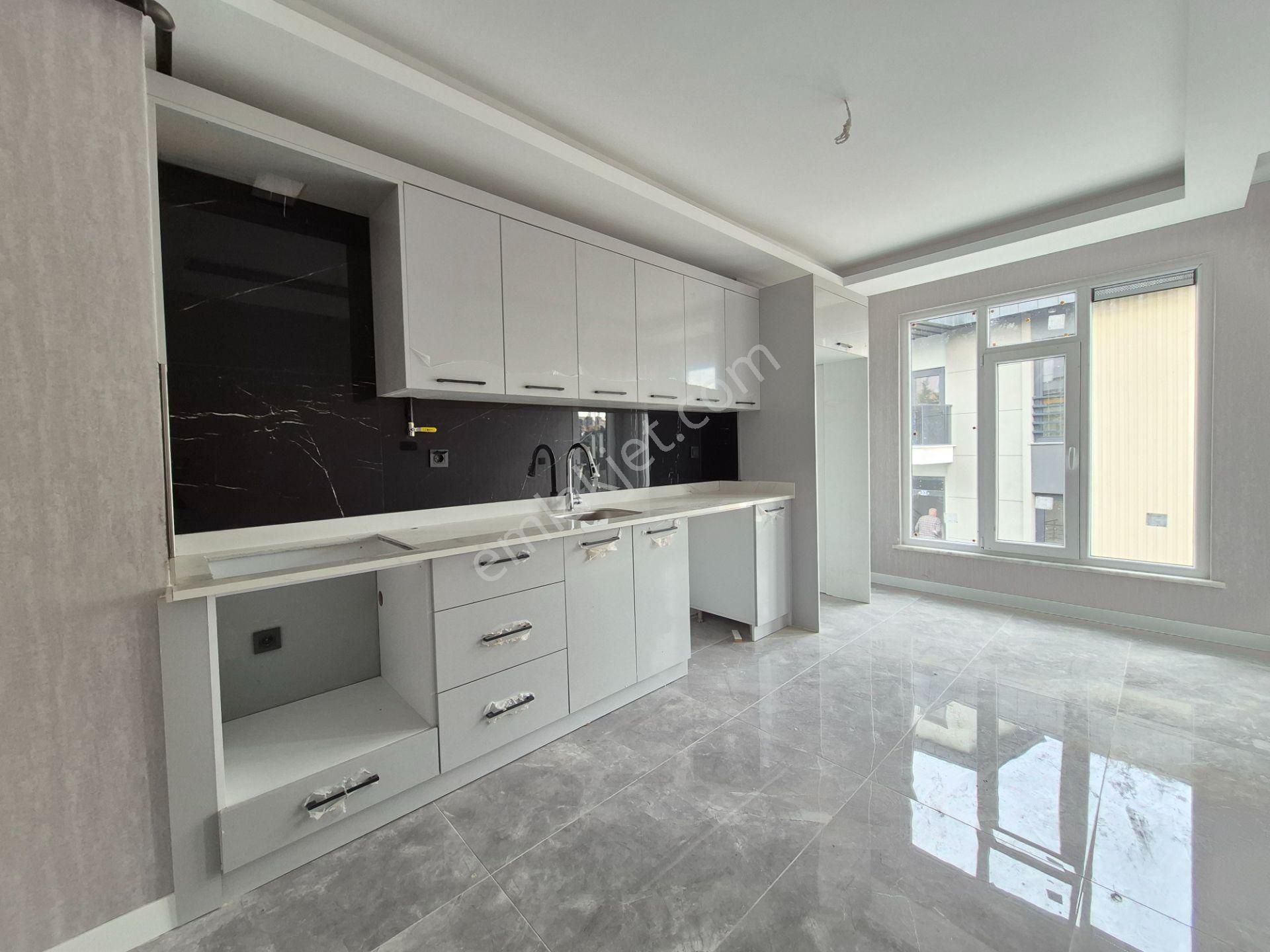 Hanaybaşı Mah. Alemdar Cad. Yakını Geniş 2+1 Lüks Daire