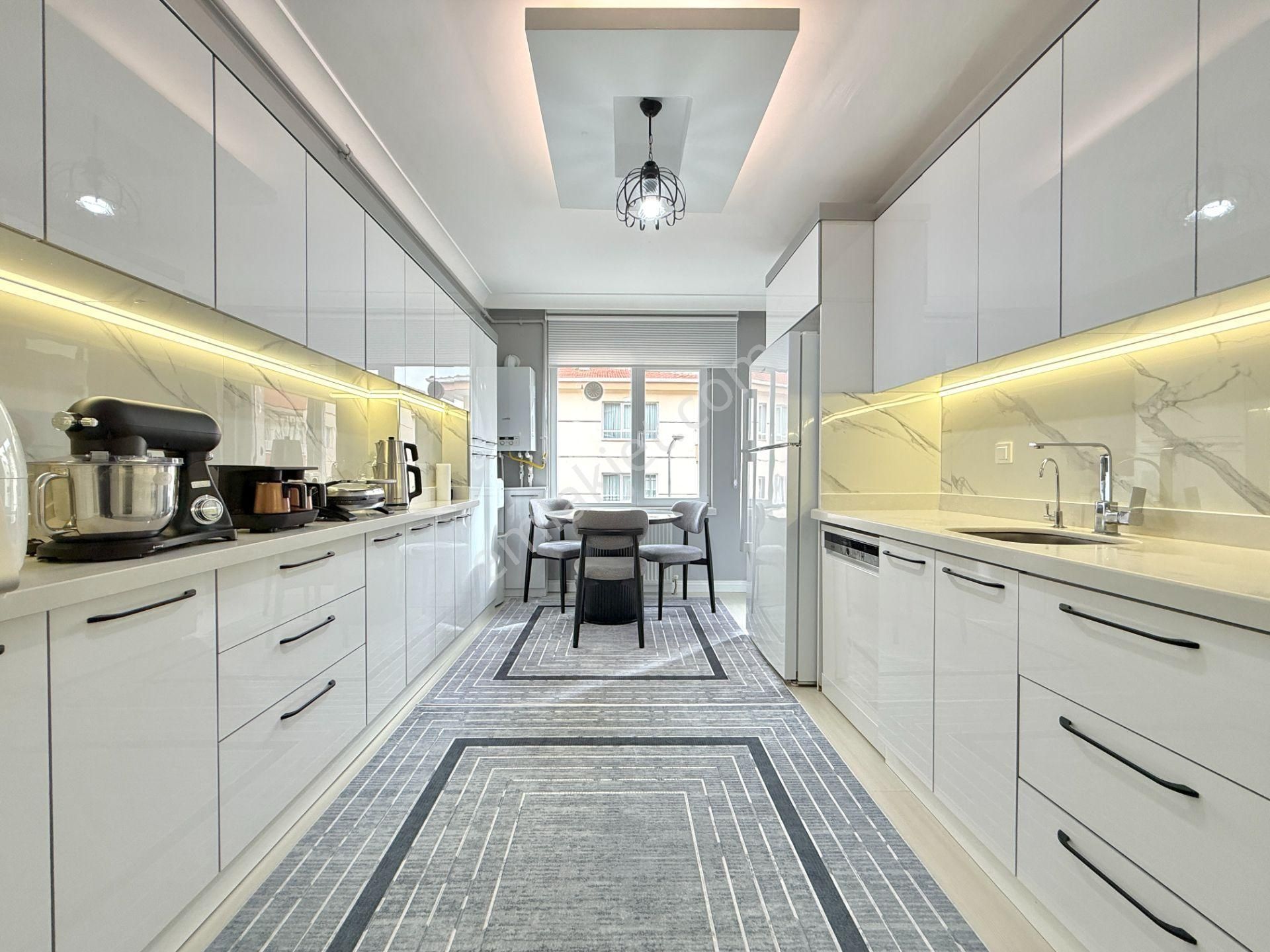 Ufuk Kılıç Emlak'tan Asansörlü Yeni Bina, 2.kat Güney Full Yapılı 160m² 4+1 - Görsel 6