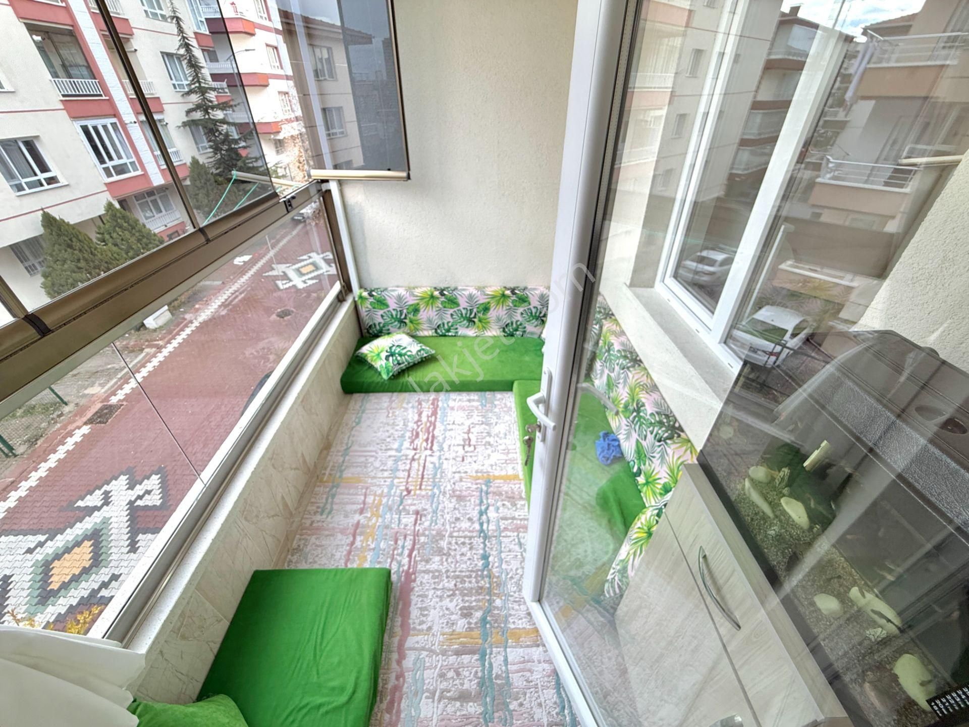 Ufuk Kılıç Emlak'tan Asansörlü Yeni Bina, 2.kat Güney Full Yapılı 160m² 4+1 - Görsel 8