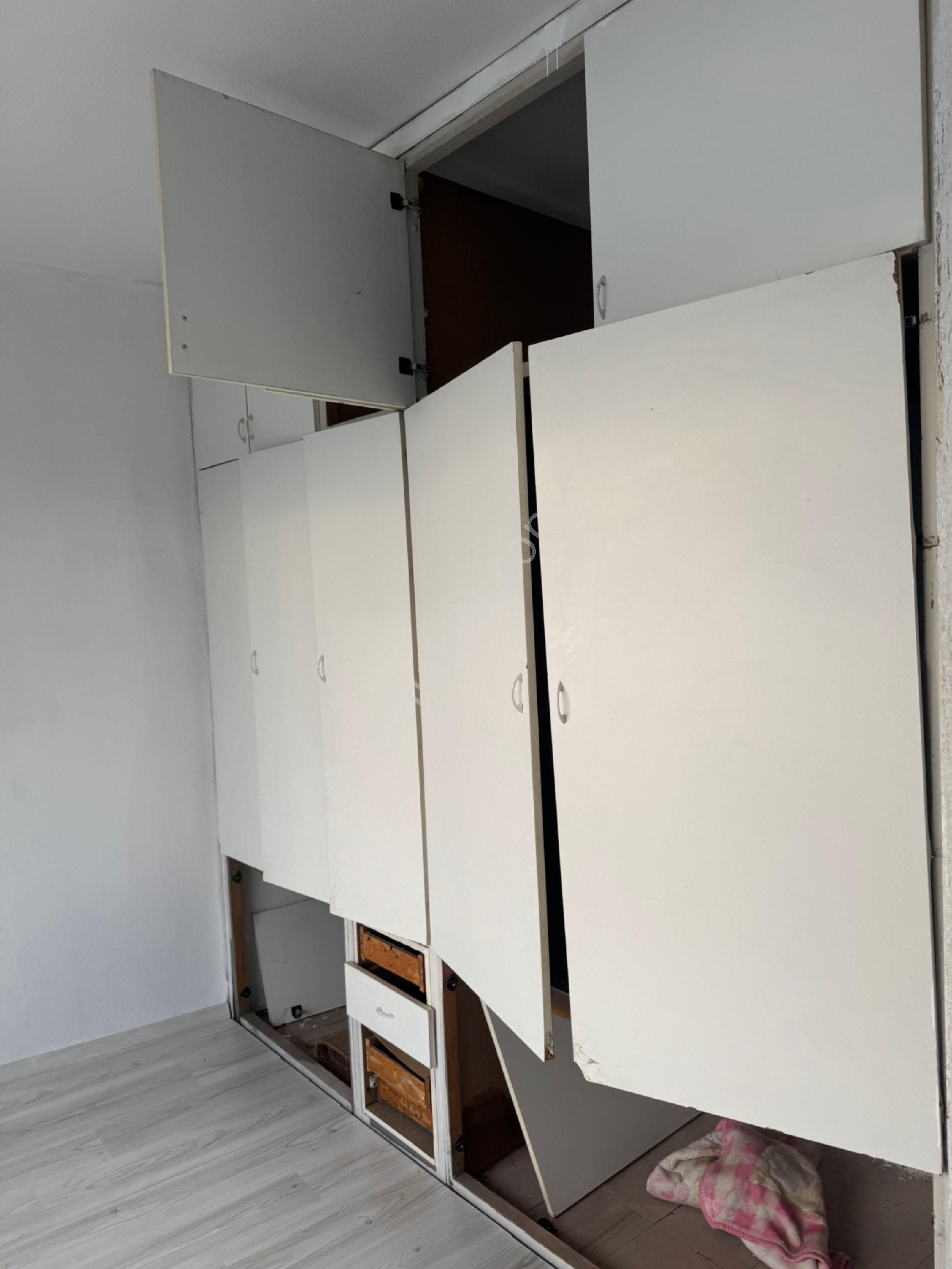 Mustafakemalpaşa Lalaşahin Mahallesi Ara Kat Köşe Masrafsız 2+1 90m2 Daire - Görsel 8