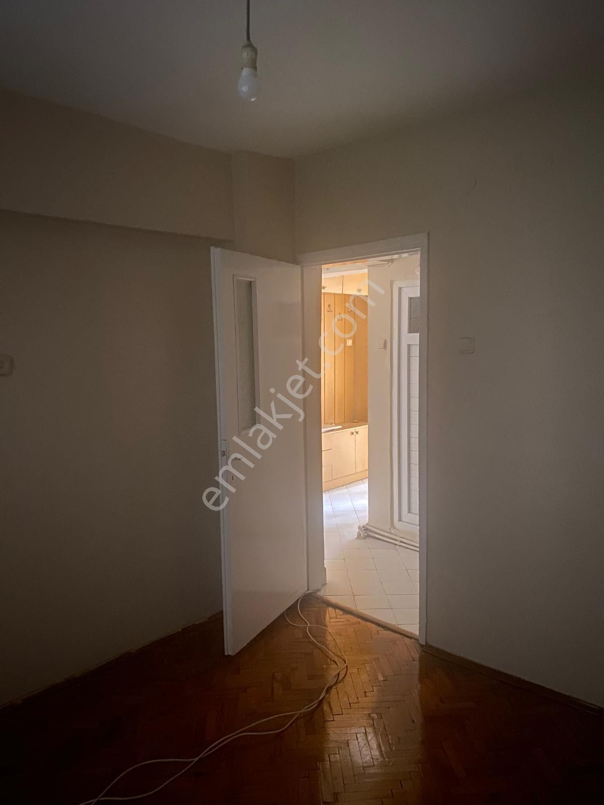 Kurtuluş' Ta Cumhuriyet Bulvarı Üzerinde Kiralık 3+1 Daire - Görsel 13