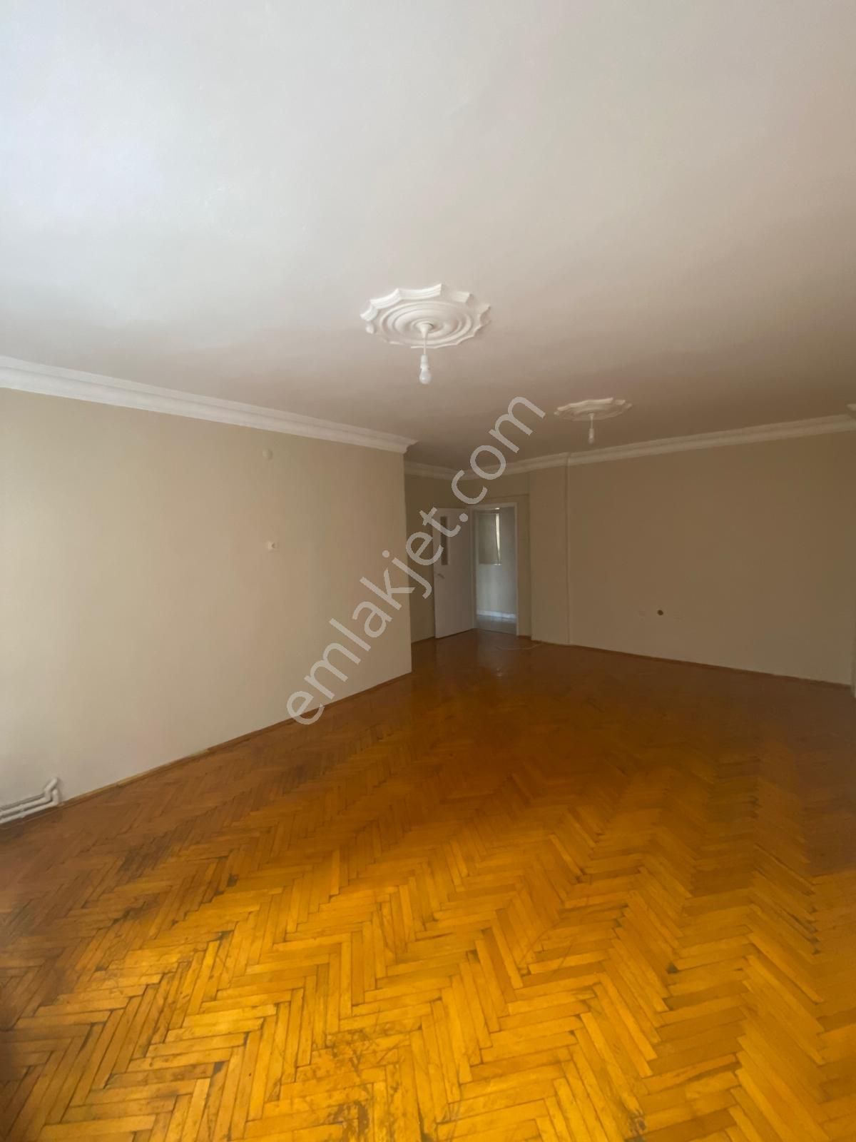 Kurtuluş' Ta Cumhuriyet Bulvarı Üzerinde Kiralık 3+1 Daire - Görsel 8