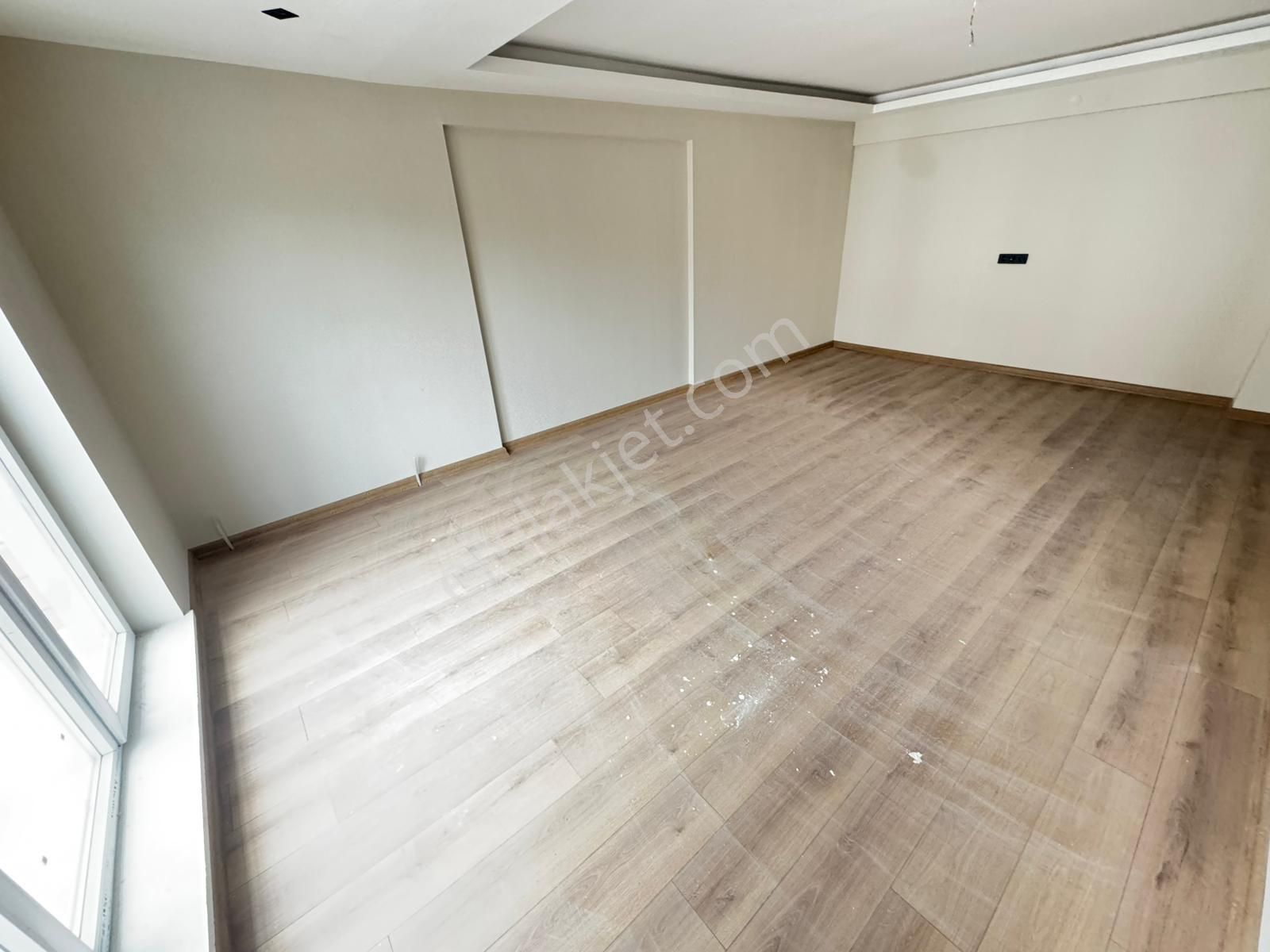 Lider Emlak'tan Cadde Üzeri **sıfır** 3+1 Satılık Daire - Görsel 23