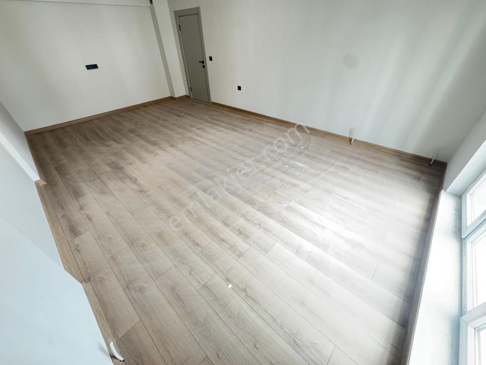 Lider Emlak'tan Cadde Üzeri **sıfır** 3+1 Satılık Daire - Görsel 28