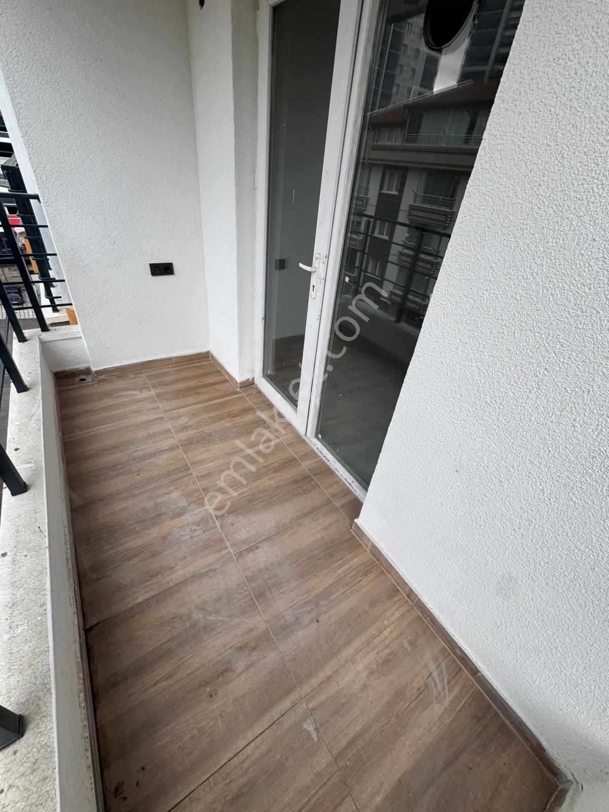 Lider Emlak'tan Cadde Üzeri **sıfır** 3+1 Satılık Daire - Görsel 3