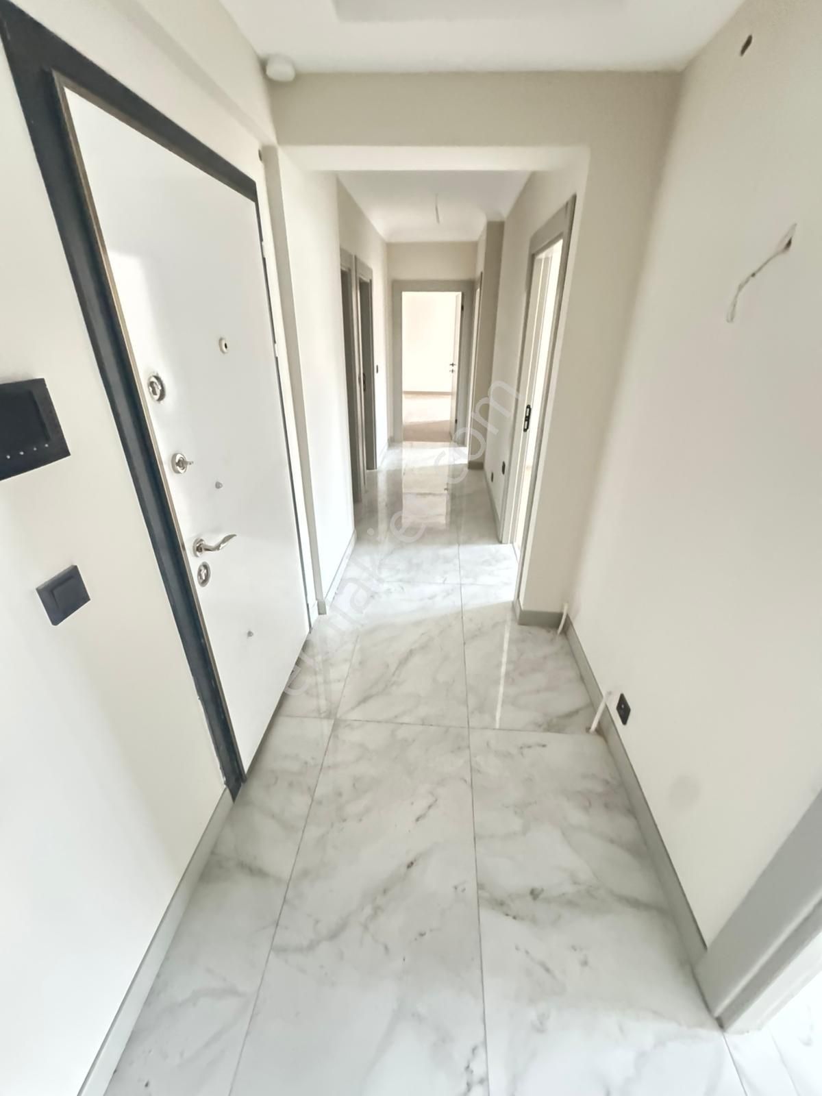 Lider Emlak'tan Cadde Üzeri **sıfır** 3+1 Satılık Daire - Görsel 8