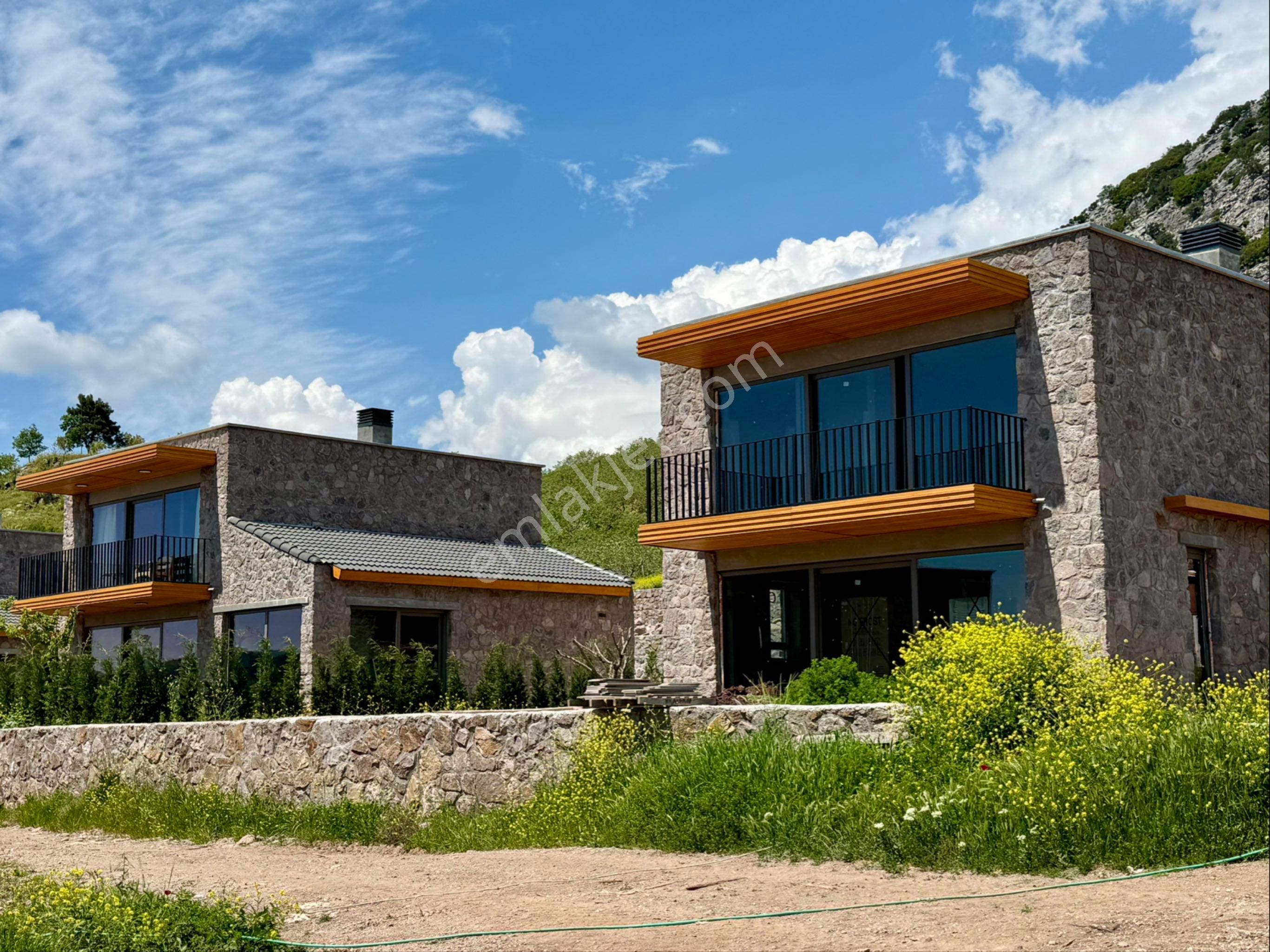 Rt Safir'den Assos Kazdağlarında Taş Villalar - Görsel 15