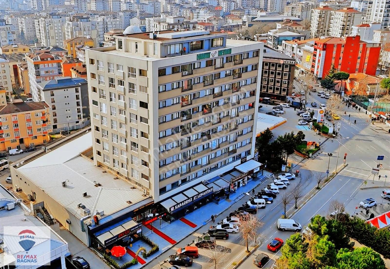Habitat Meydan Sitesi Satış Ofisinden Kiralık 1+1 Daire 1.kat
