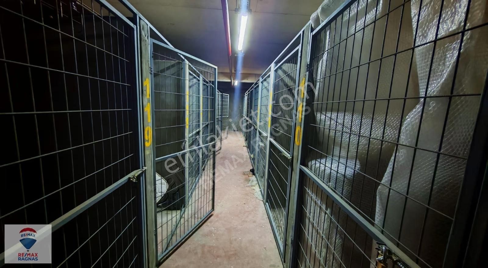 Habitat Meydan Sitesi Satış Ofisinden Kiralık 1+1 Daire 1.kat - Görsel 2