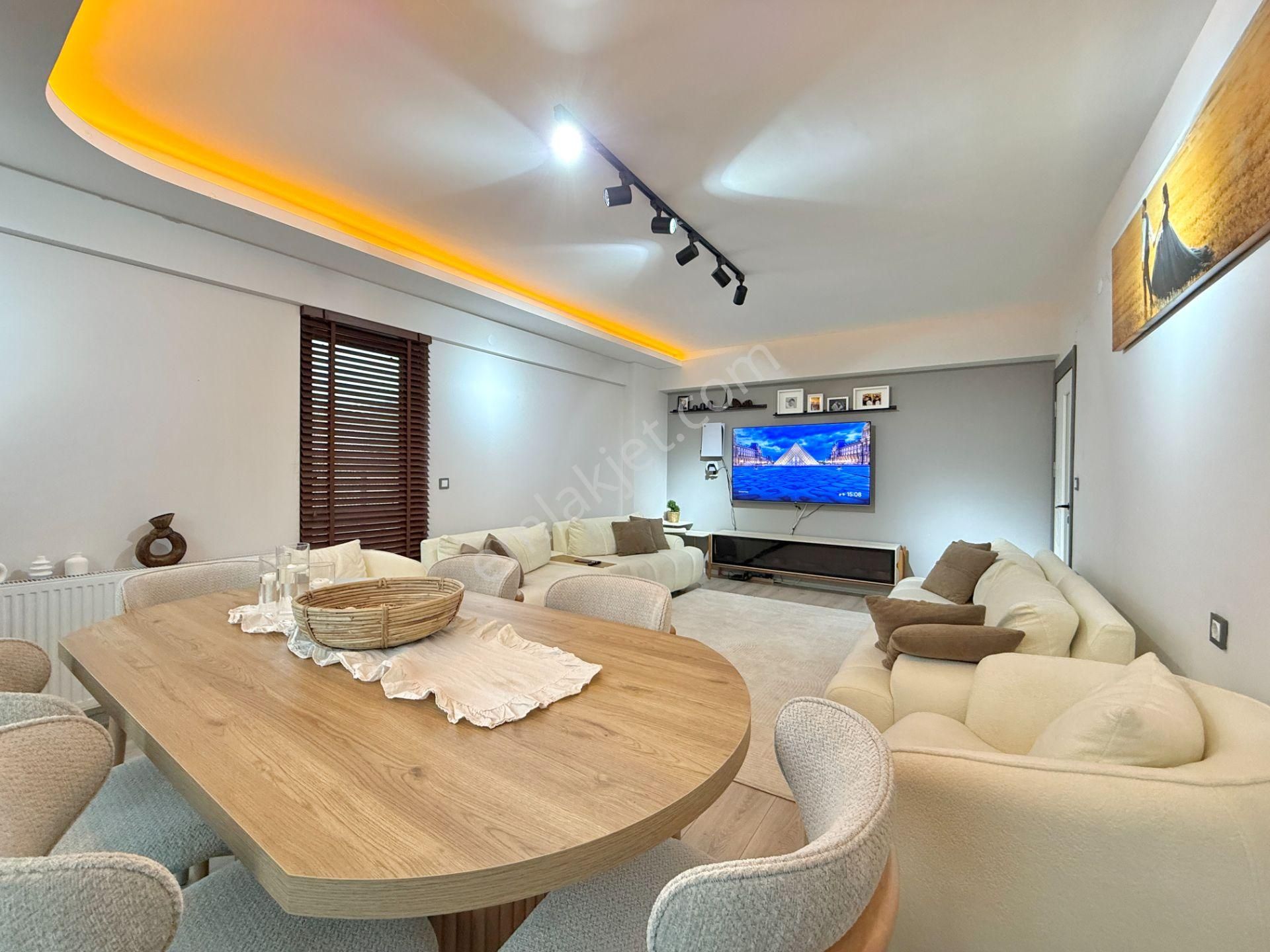 Ufuk Kılıç Emlak'tan Asansörlü Yeni Binada, 3.kat Güney K.garajlı 130m² 3+1 - Görsel 13