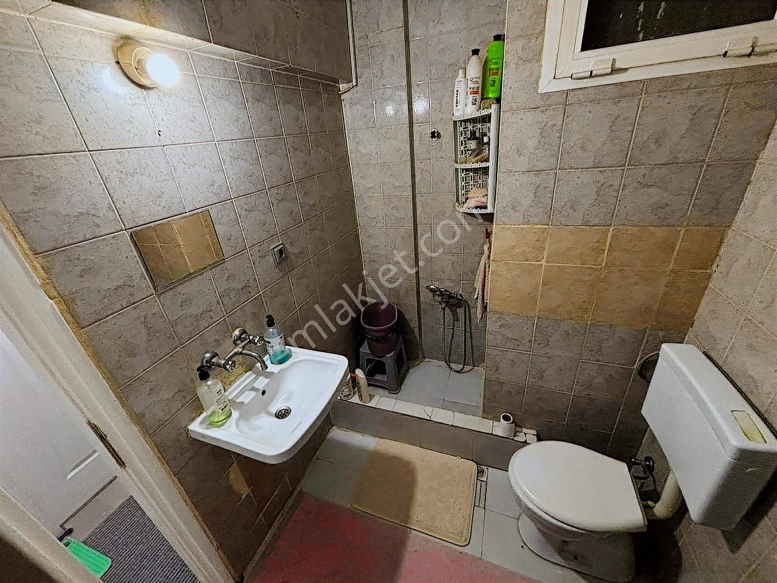 Bayraklı Manavkuyu Mah. Cadde Üzeri 2+1 Satılık Ara Kat Daire - Görsel 8