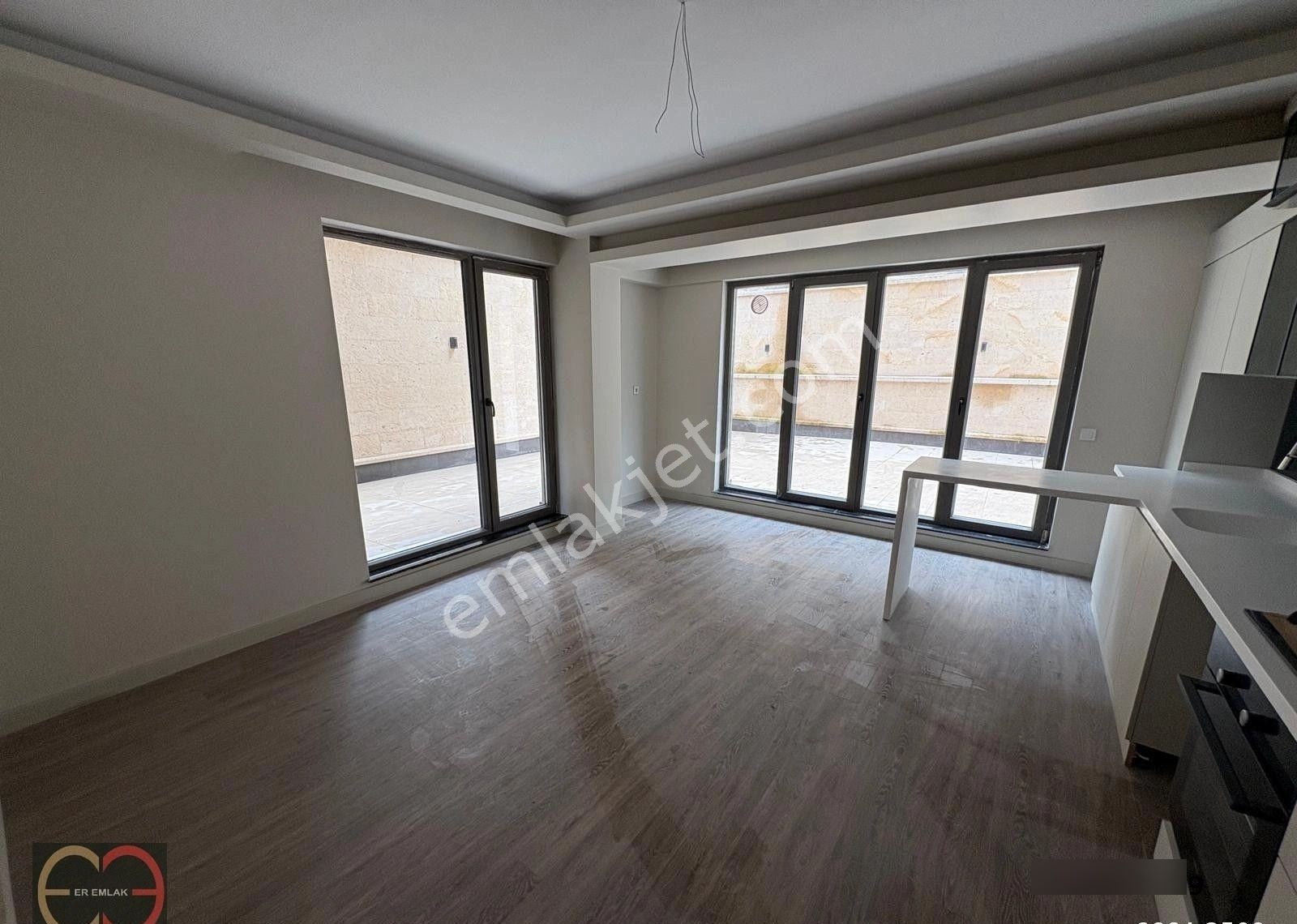 Bahçelievler De 1+1 Büyük Teraslı Yeni Lüks Bahçe Katı Daire - Görsel 13